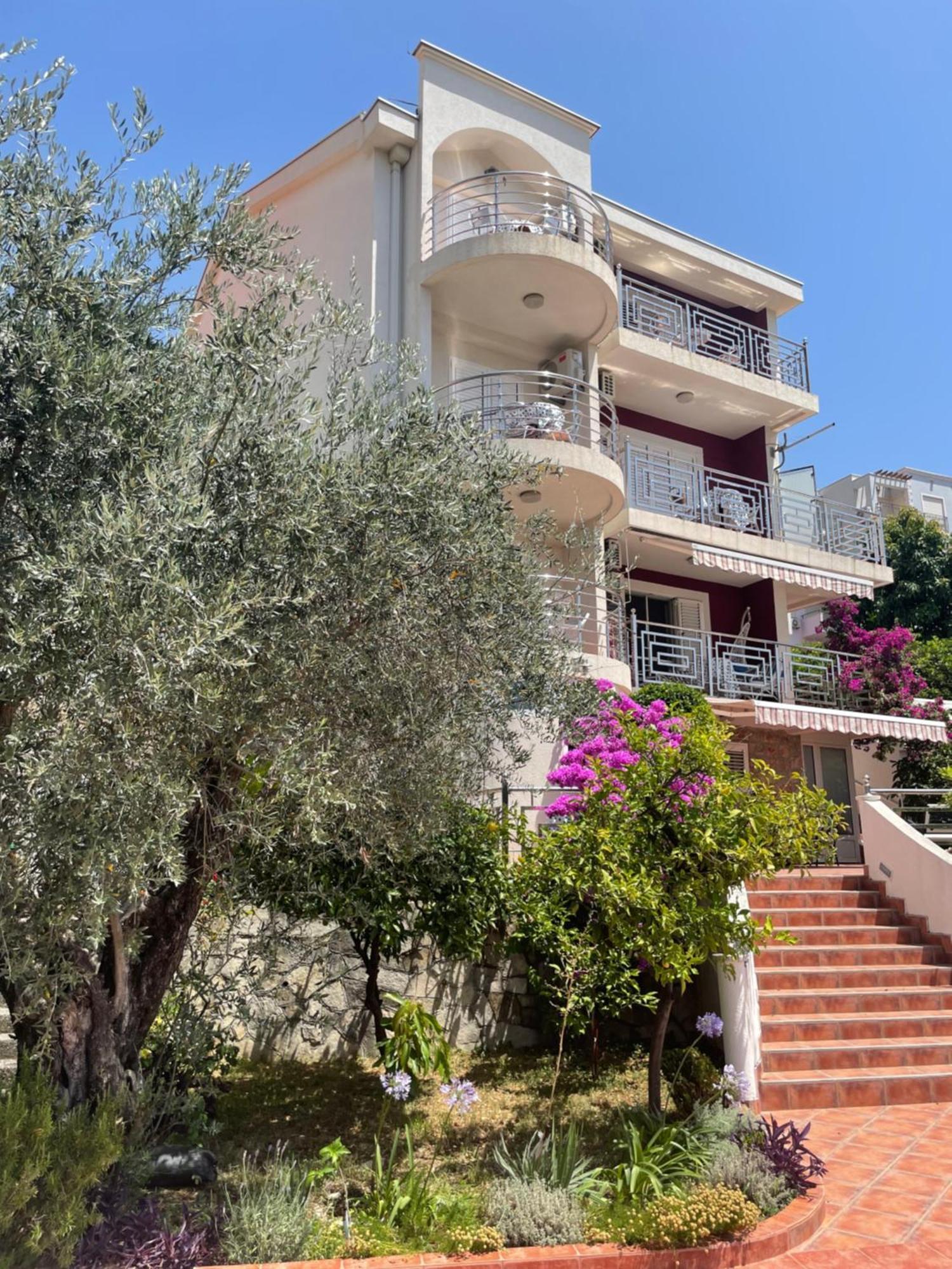 Apartmani Iva Becici Екстер'єр фото
